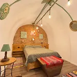 Old Town Apartment *