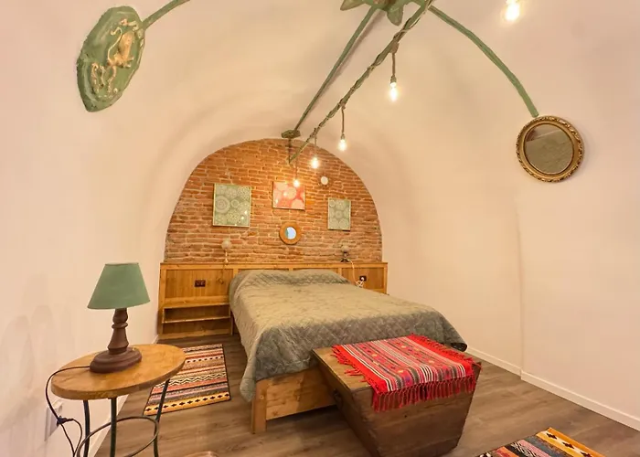 Old Town Apartment *